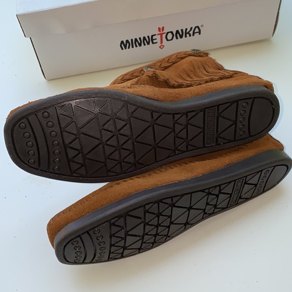 AUTH NIB MINNETONKA Hi-Top Back Zip Boot Brown - Picture 8 of 10